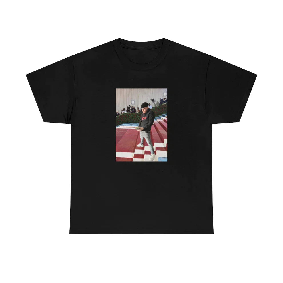 Black T-shirt with Yeat on a red carpet flexing cash